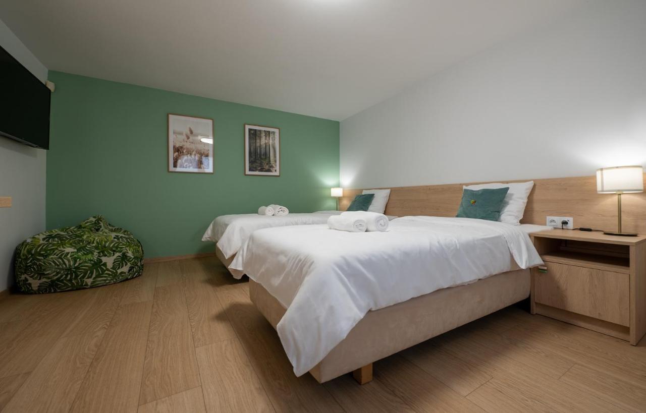 Szumi Las Events & Apartments Regimin Eksteriør bilde